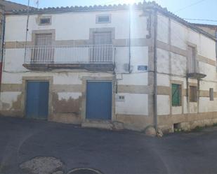 Vista exterior de Casa adosada en venda en Tormellas amb Balcó