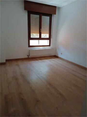 Piso en venta en universidades de burgos capital, 