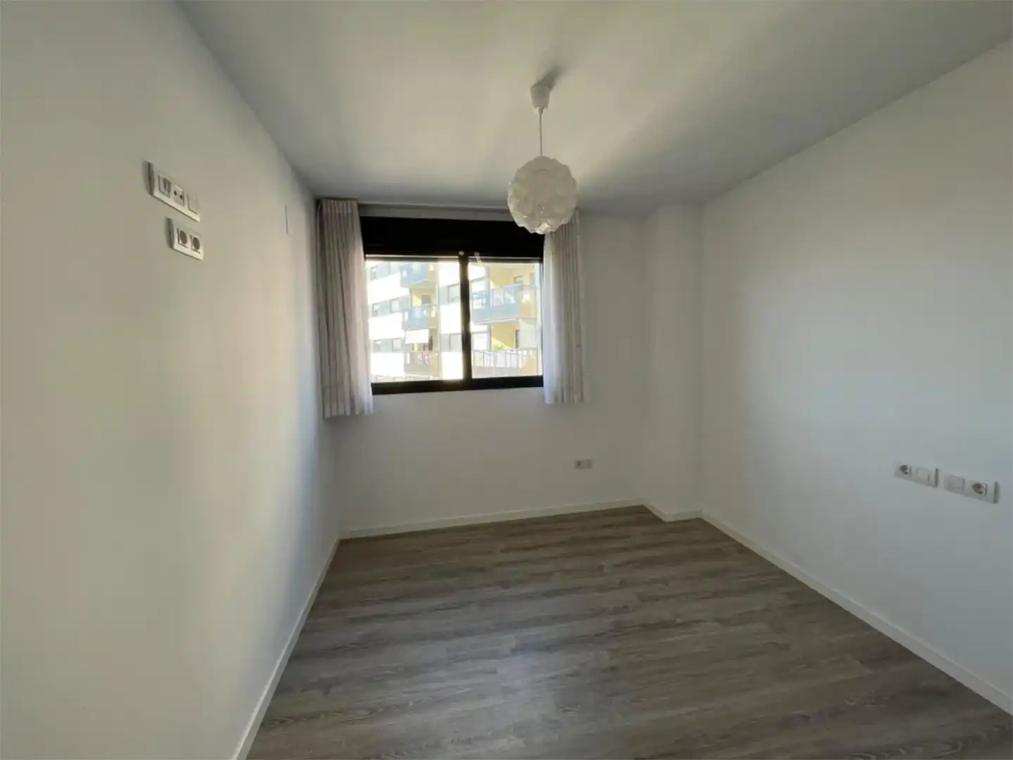 Flat for rent in Calle Doctora Damiana Zaragoza, 1, Paus - Poligono San Blas Flat for rent in Calle Doctora Damiana Zaragoza, 1, Paus - Poligono San Blas