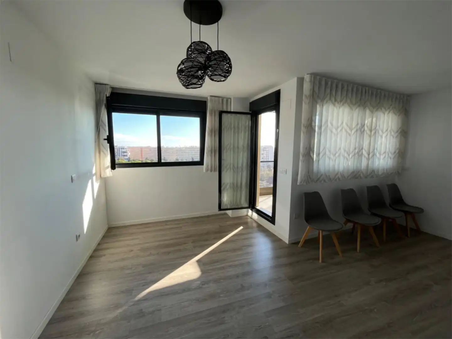 Flat for rent in Calle Doctora Damiana Zaragoza, 1, Paus - Poligono San Blas Flat for rent in Calle Doctora Damiana Zaragoza, 1, Paus - Poligono San Blas