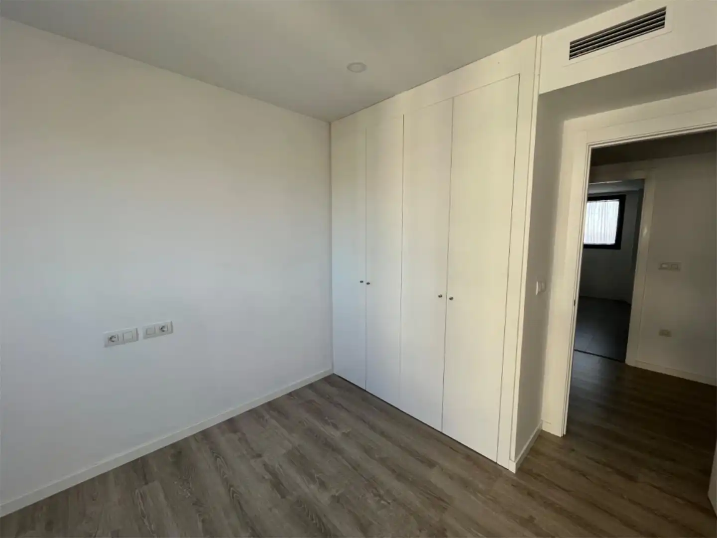 Flat for rent in Calle Doctora Damiana Zaragoza, 1, Paus - Poligono San Blas Flat for rent in Calle Doctora Damiana Zaragoza, 1, Paus - Poligono San Blas