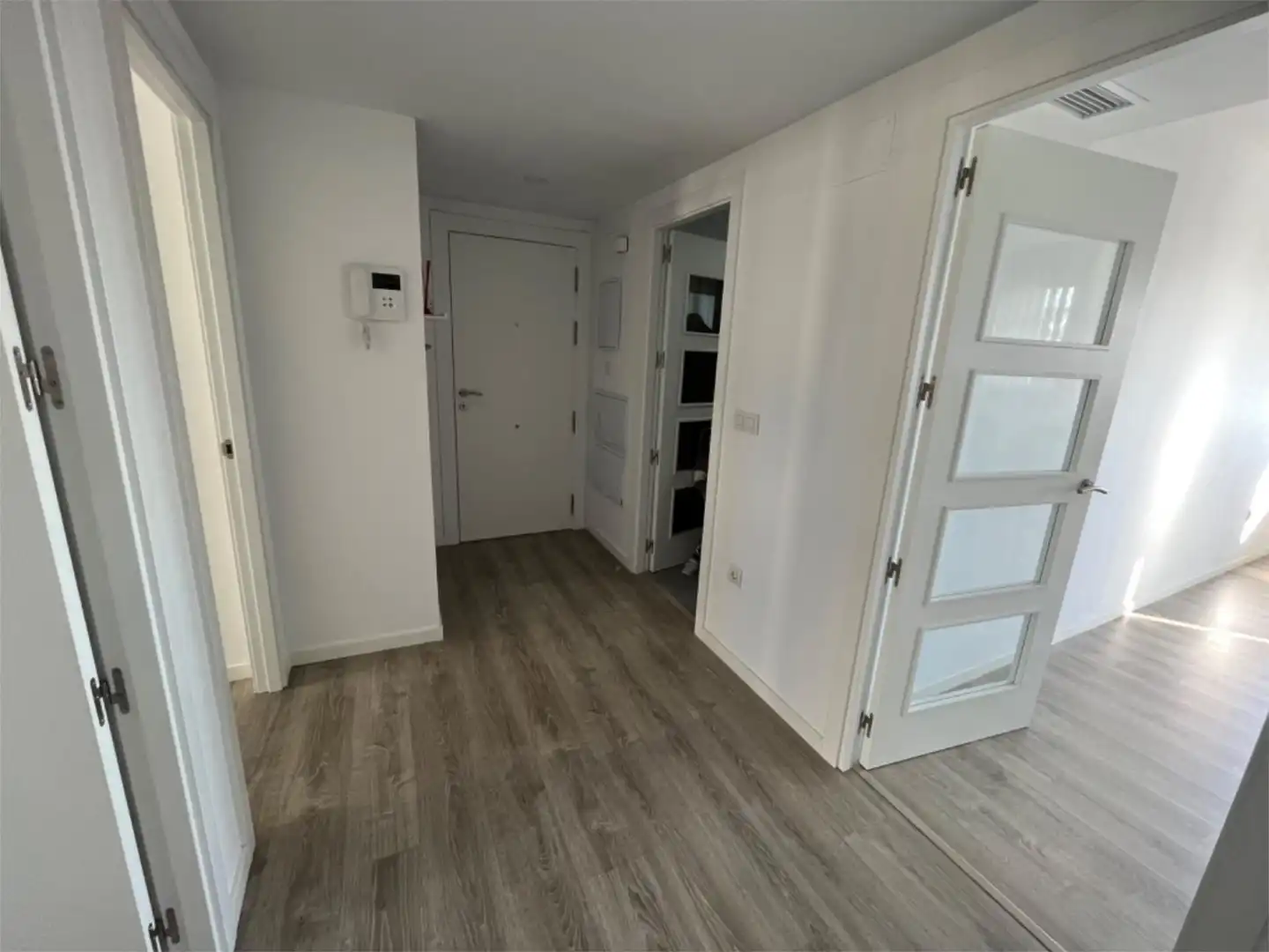 Flat for rent in Calle Doctora Damiana Zaragoza, 1, Paus - Poligono San Blas Flat for rent in Calle Doctora Damiana Zaragoza, 1, Paus - Poligono San Blas