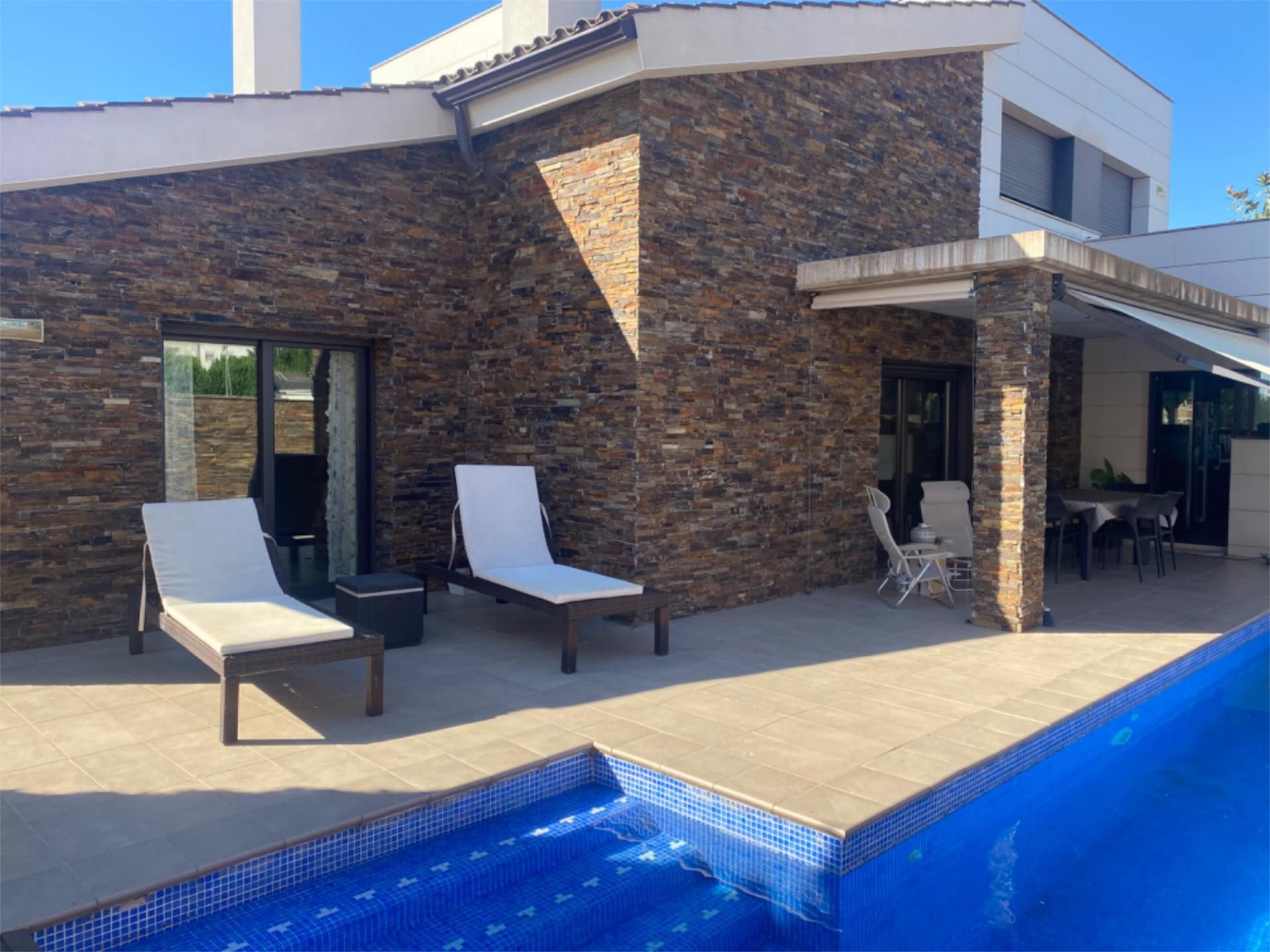 Piscina de Casa o xalet en venda en Mollerussa amb Aire condicionat, Terrassa i Piscina