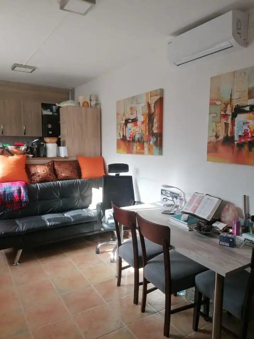 Sala de estar de Apartamento en venta en Fortuna con Aire acondicionado