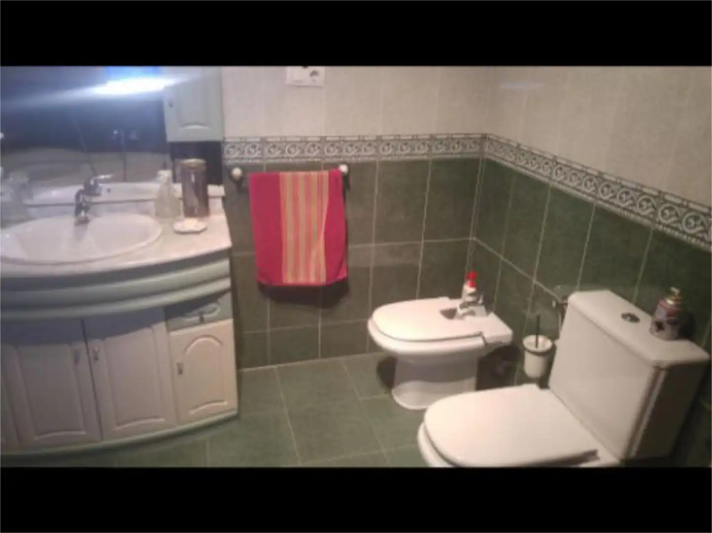Bathroom of Detached homes for sale in Madrigal de la Vera  with Air Conditioner, Heating and Private garden