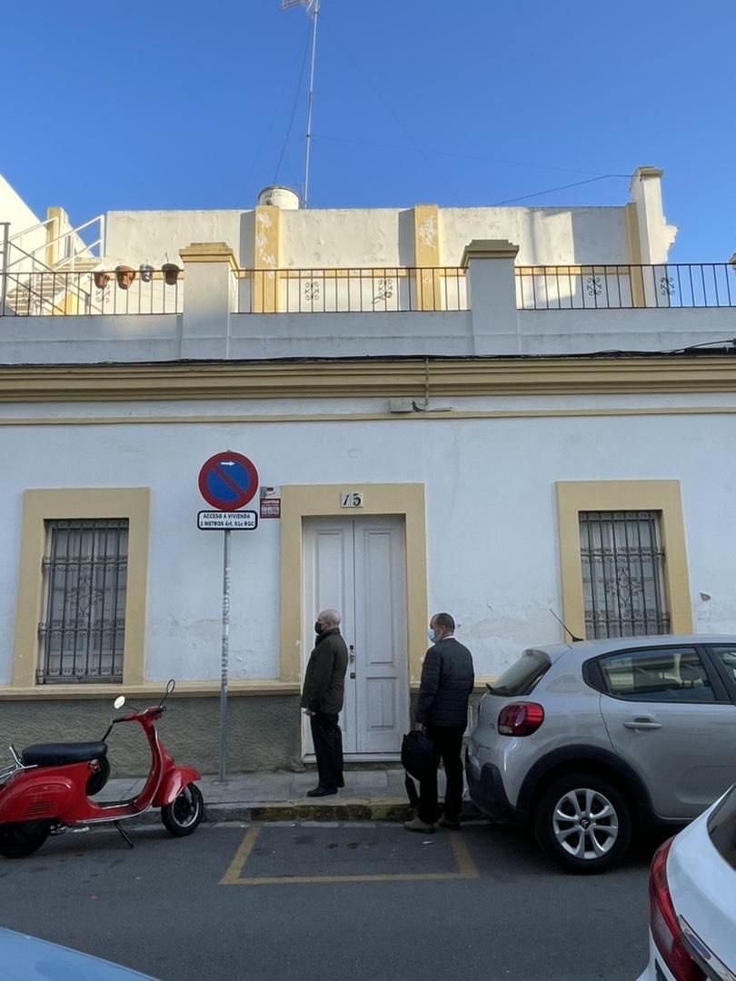 Exterior view of Single-family semi-detached for sale in  Sevilla Capital  with Terrace