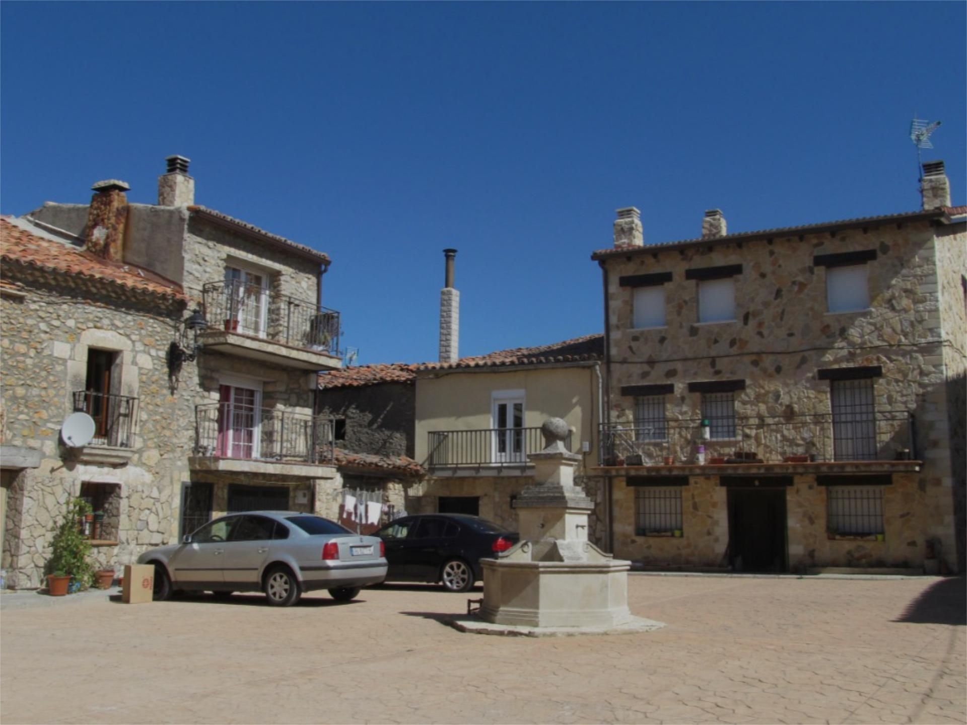 Vista exterior de Casa o xalet en venda en Torremocha del Campo amb Jardí privat