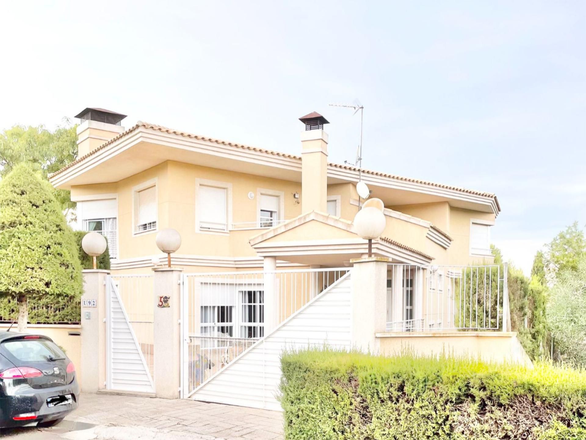 Exterior view of House or chalet for sale in Molina de Segura  with Air Conditioner, Terrace and Swimming Pool