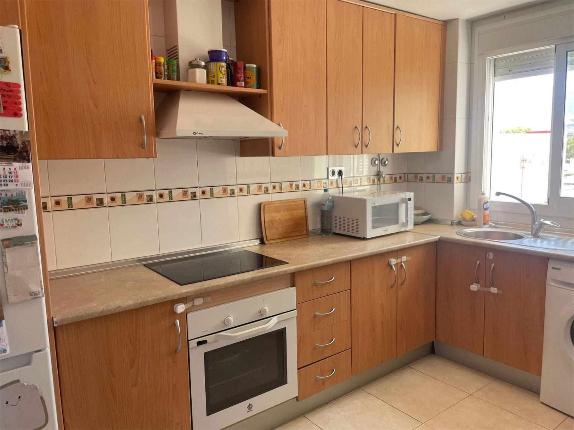 Kitchen of Flat for sale in  Melilla Capital  with Air Conditioner, Heating and Parquet flooring