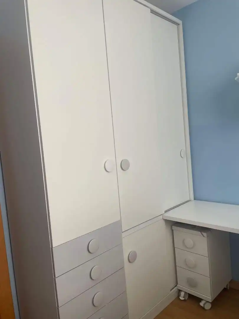 Piso en venta en Calle Álvaro de Bazán, 34, El Industrial Habitación de Piso en venta en Melilla con Aire acondicionado, Calefacción y Parquet