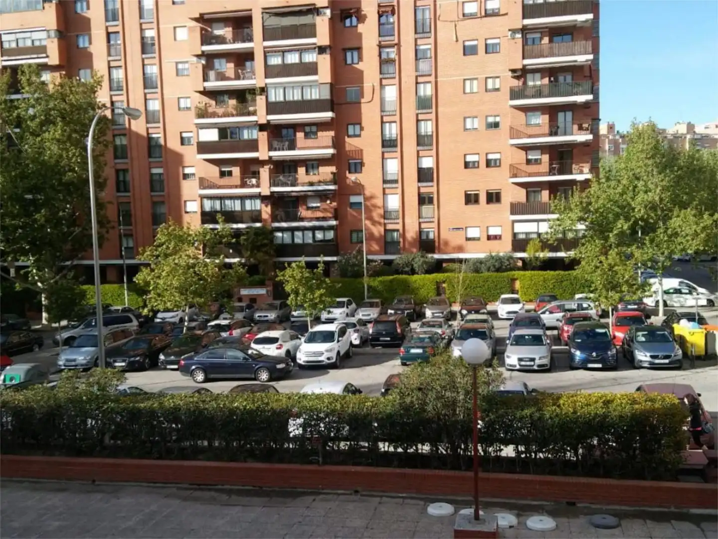 Parkplatz von Büro zur Miete in Madrid