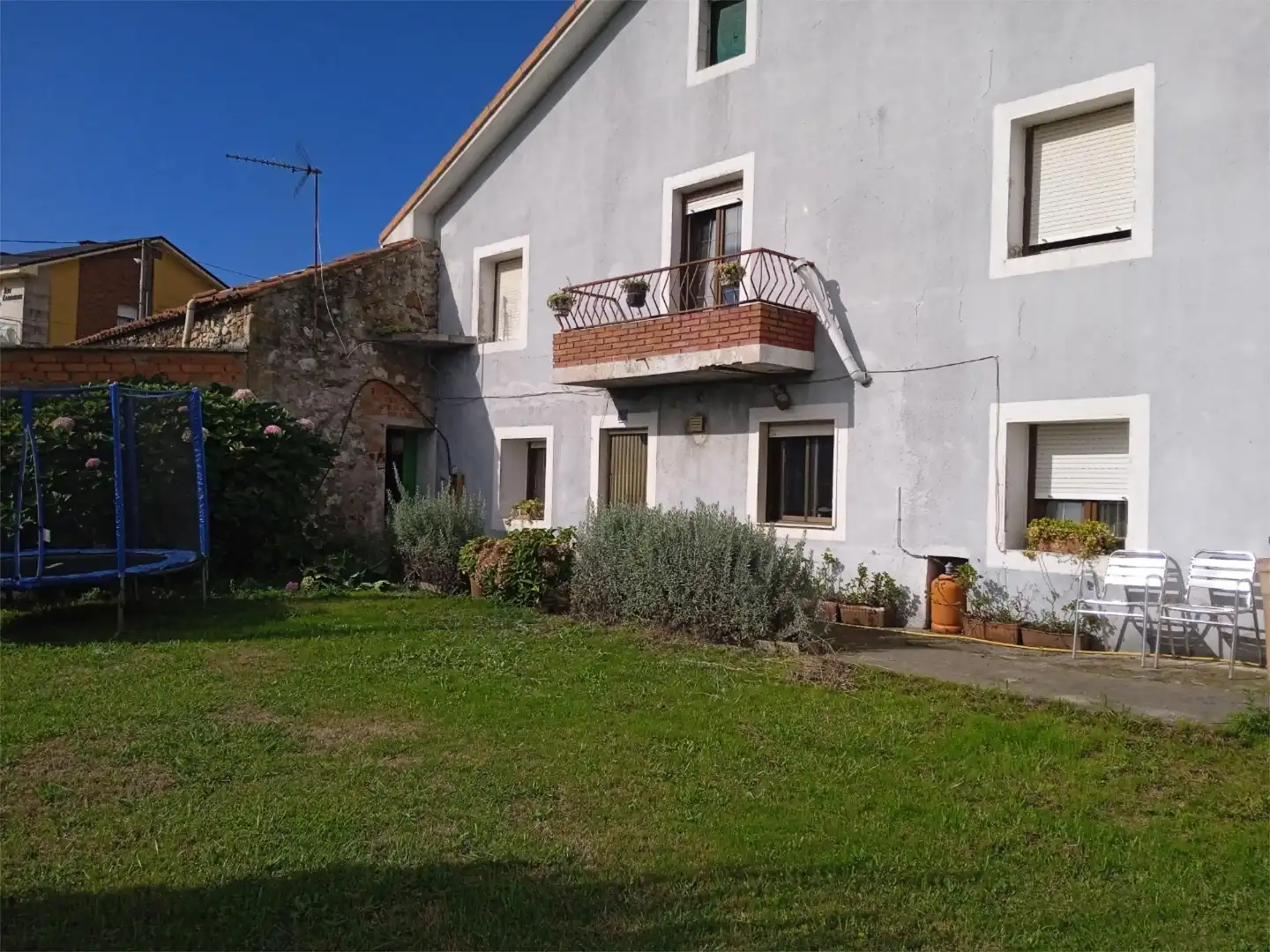 Houses for sale in Street Fuente Vieda, 1110, Miengo pueblo Exterior view of Houses for sale in Miengo with Terrace and Balcony