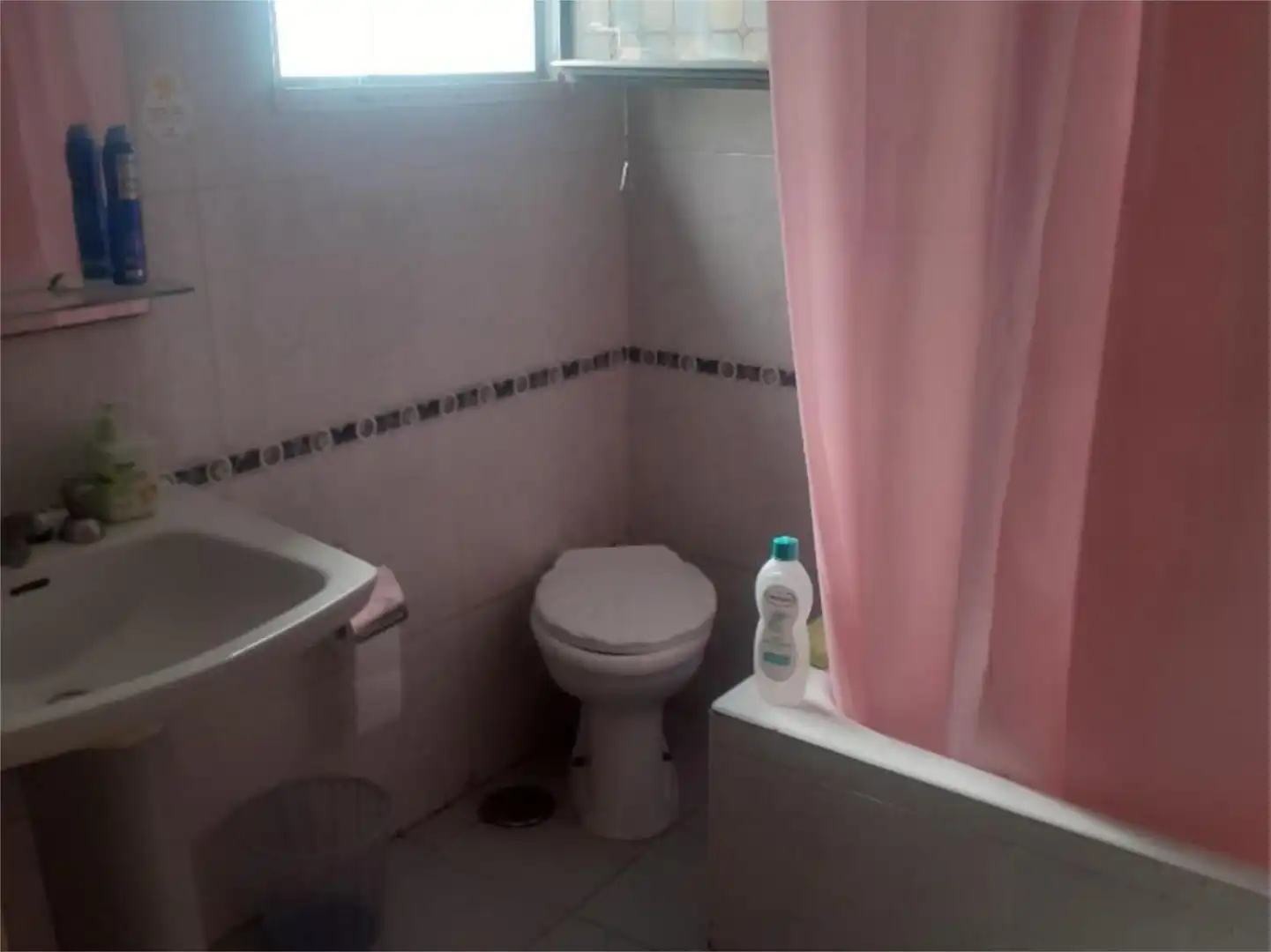Flat for rent in Calle Amado de Lázaro, 2, Centro Bathroom of Flat for rent in Huelva with Terrace and Furnished