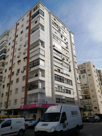 Piso en Venta en Avenida San Sebastián, 10 en Los Castillejos - La Trinidad