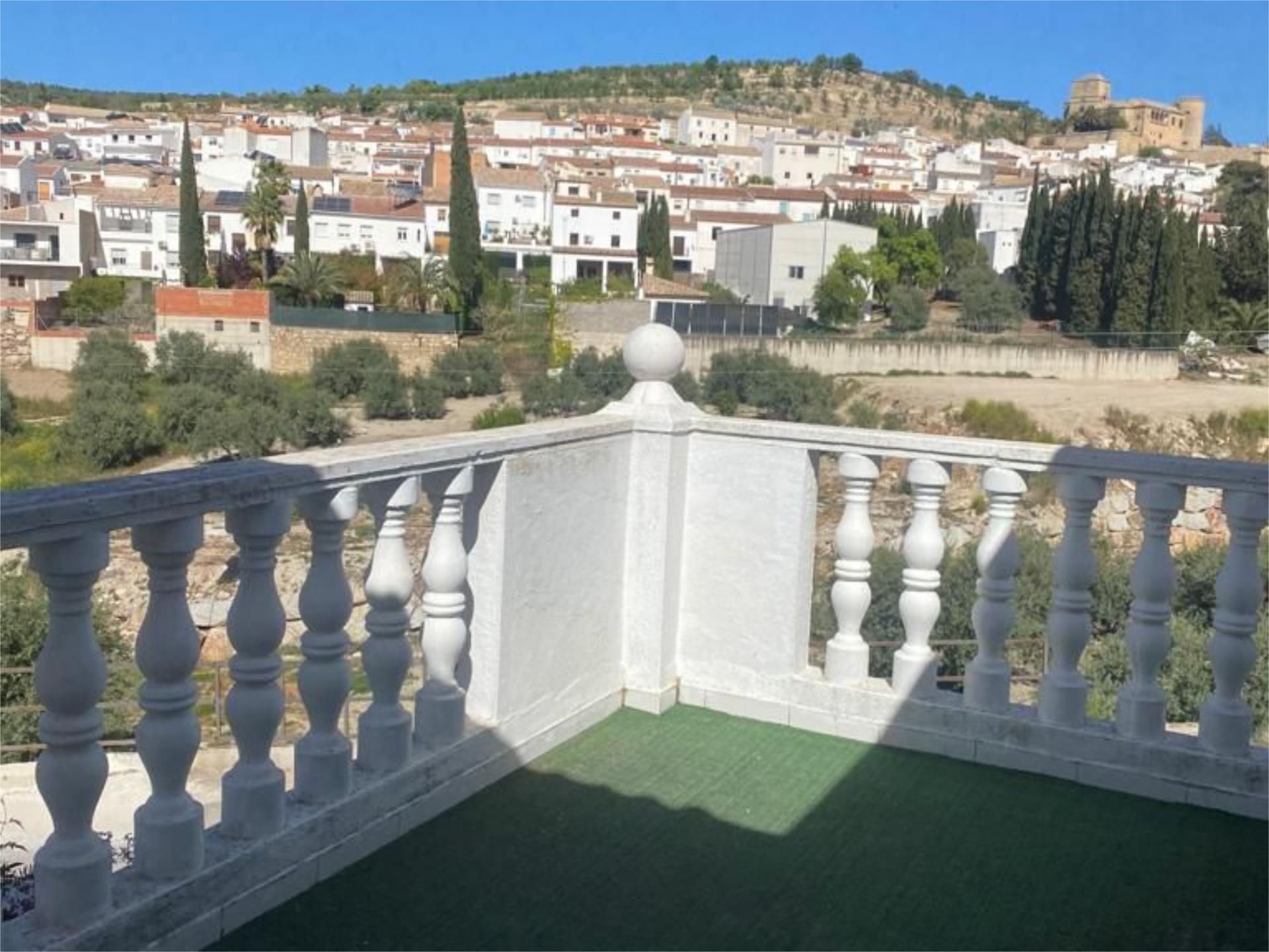 Vista exterior de Casa adosada en venda en Canena