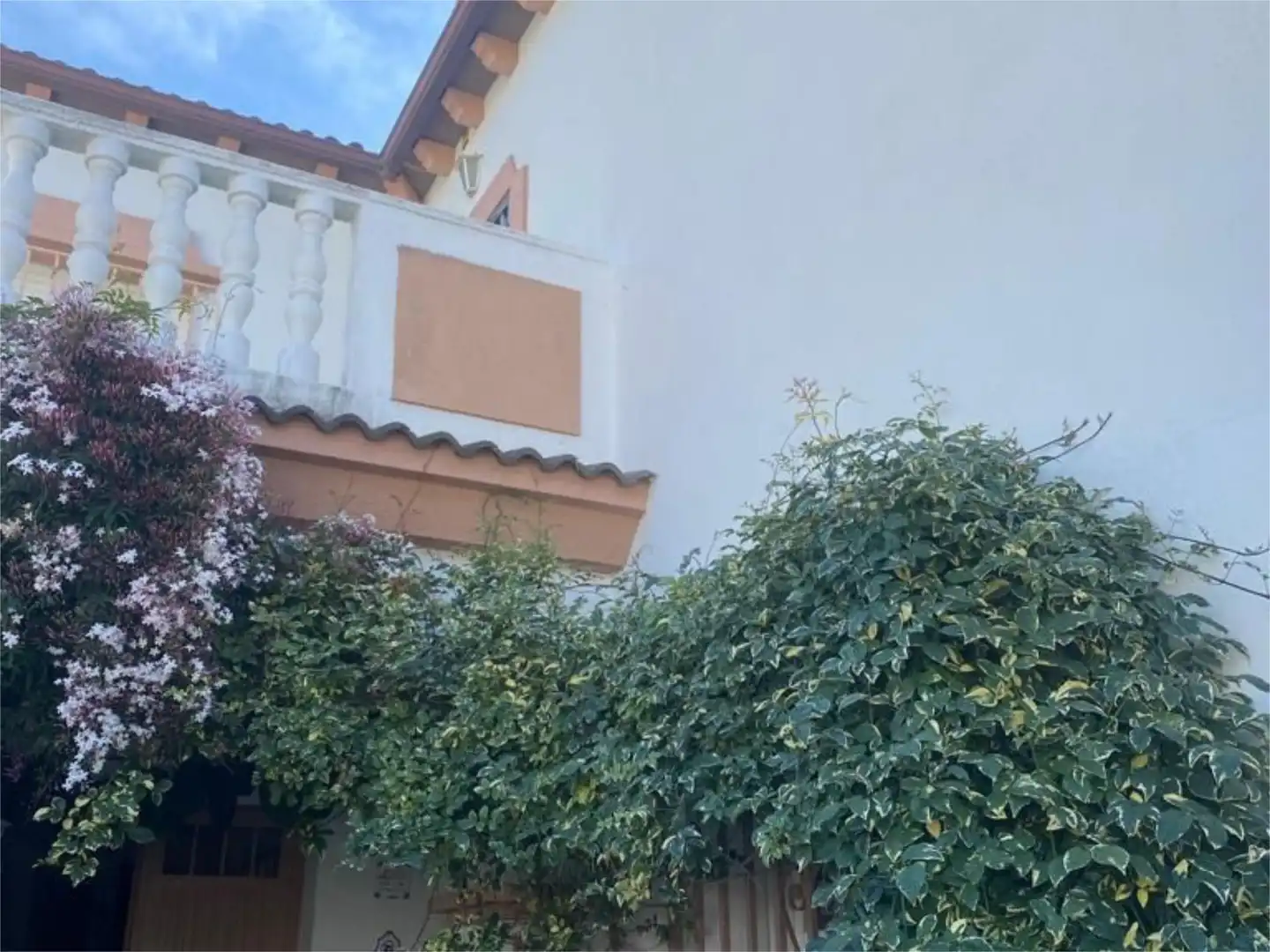 Casa adosada en venta en Calle Huelva, 5, Canena Vista exterior de Casa adosada en venta en Canena