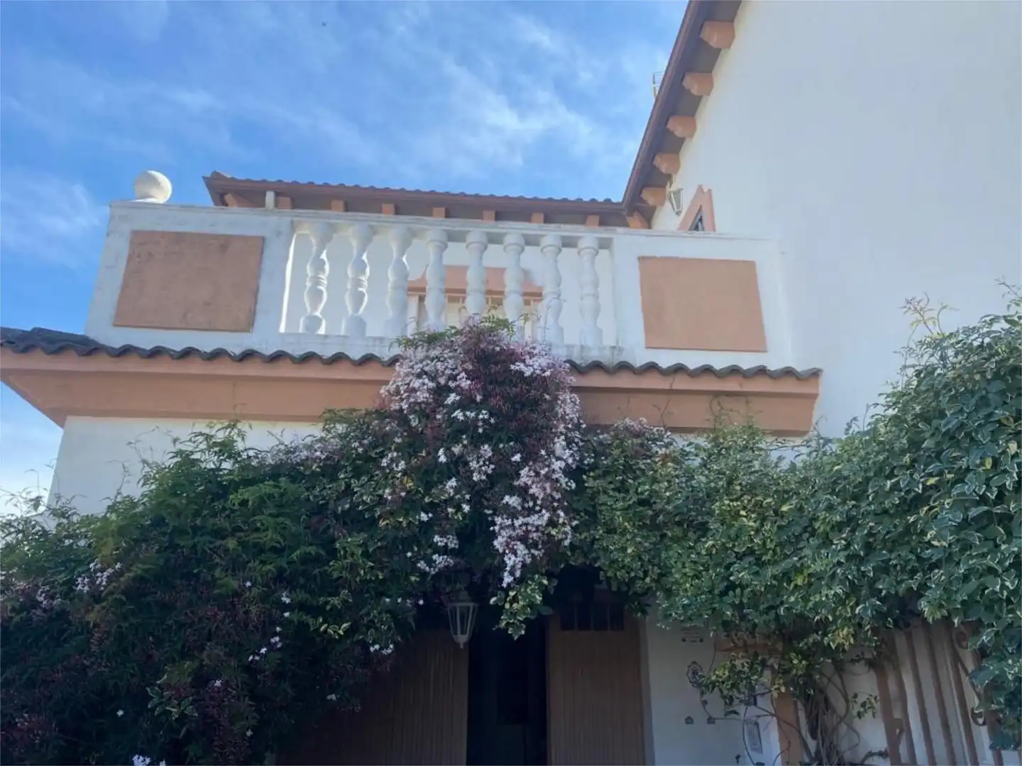 Casa adosada en venta en Calle Huelva, 5, Canena Vista exterior de Casa adosada en venta en Canena