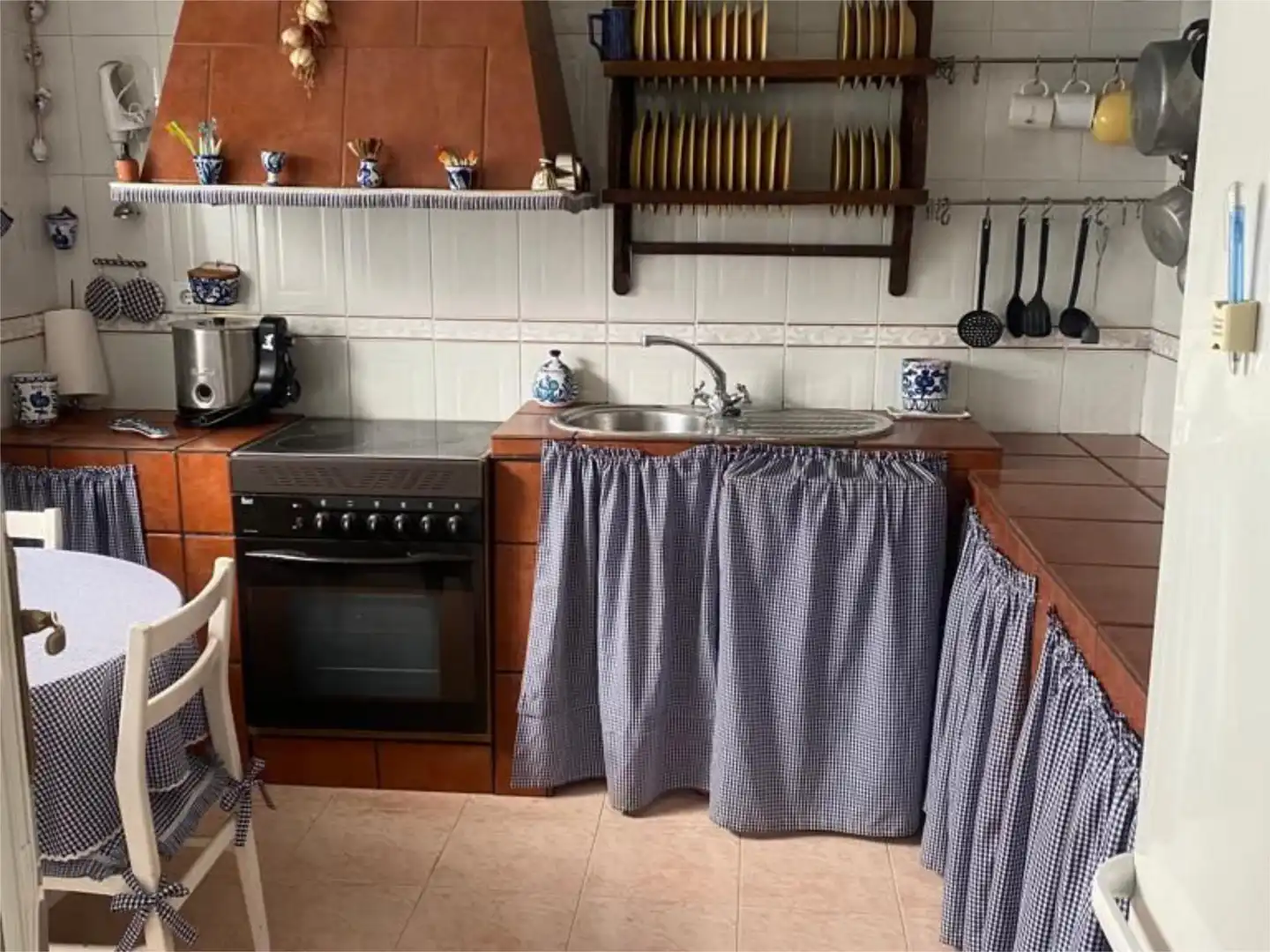 Casa adosada en venta en Calle Huelva, 5, Canena Cocina de Casa adosada en venta en Canena