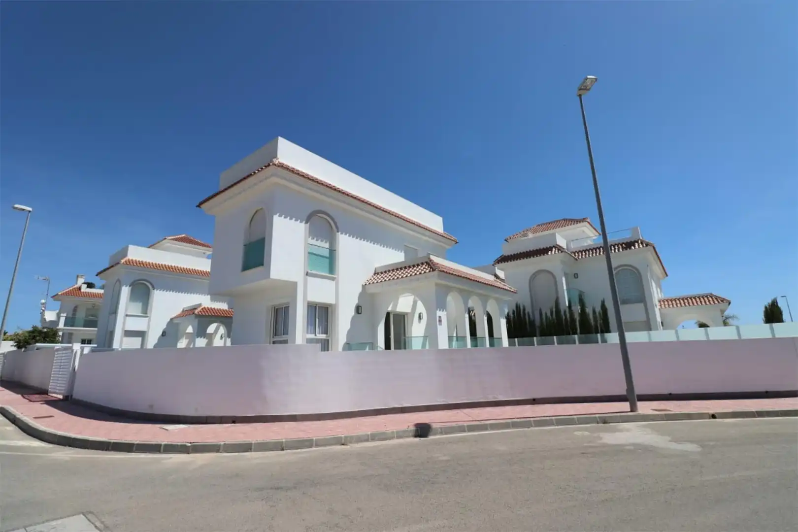 Einfamilien-Reihenhaus zum Verkauf in Avenida del Salvador, 1, Rojales Außenansicht von Einfamilien-Reihenhaus zum Verkauf in Rojales mit Klimaanlage und Schwimmbad