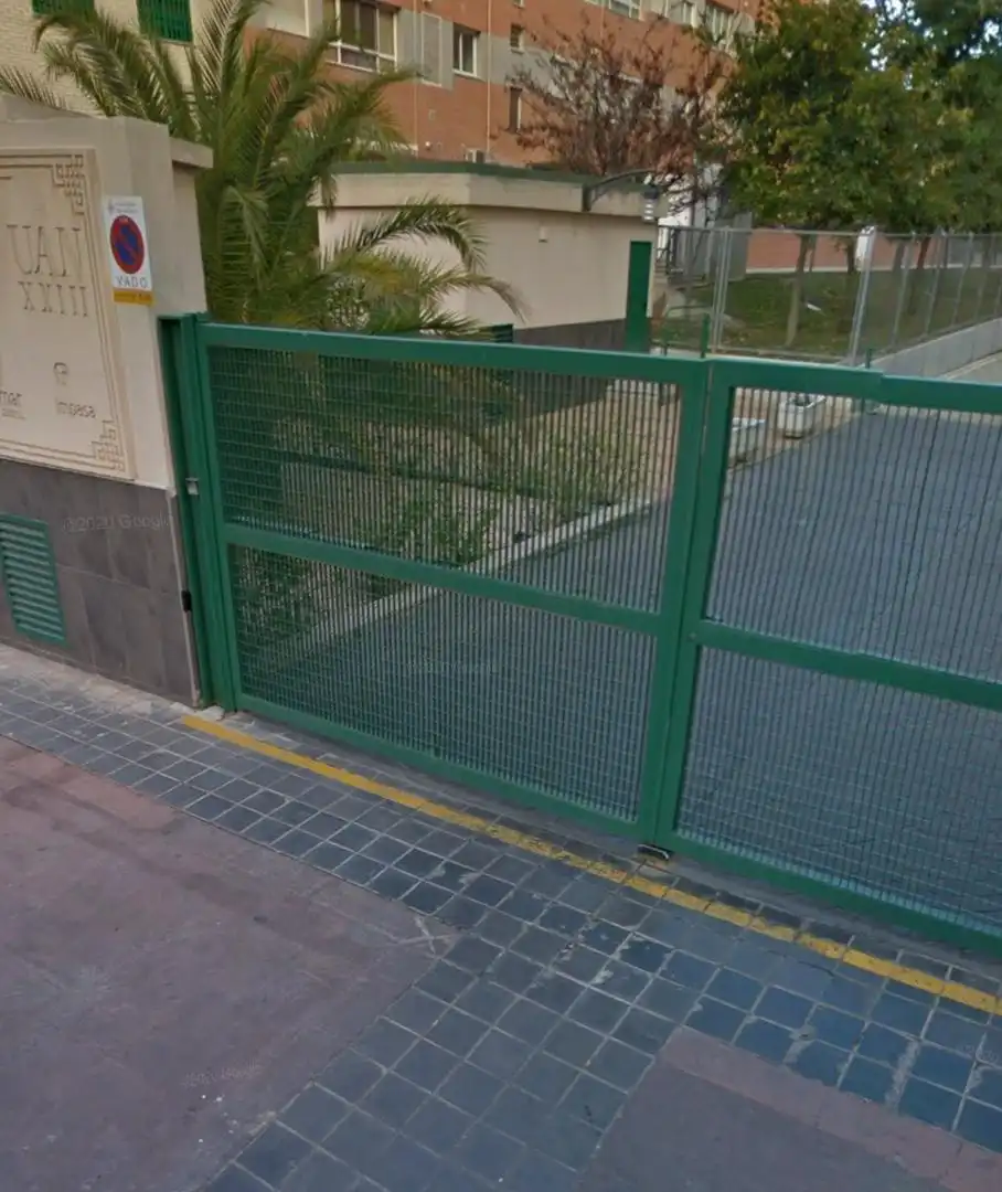 Garage zur Miete in Carrer de Juan José Barcia Goyanes (Professor), 5, Nou Benicalap Außenansicht von Garage zur Miete in Valencia