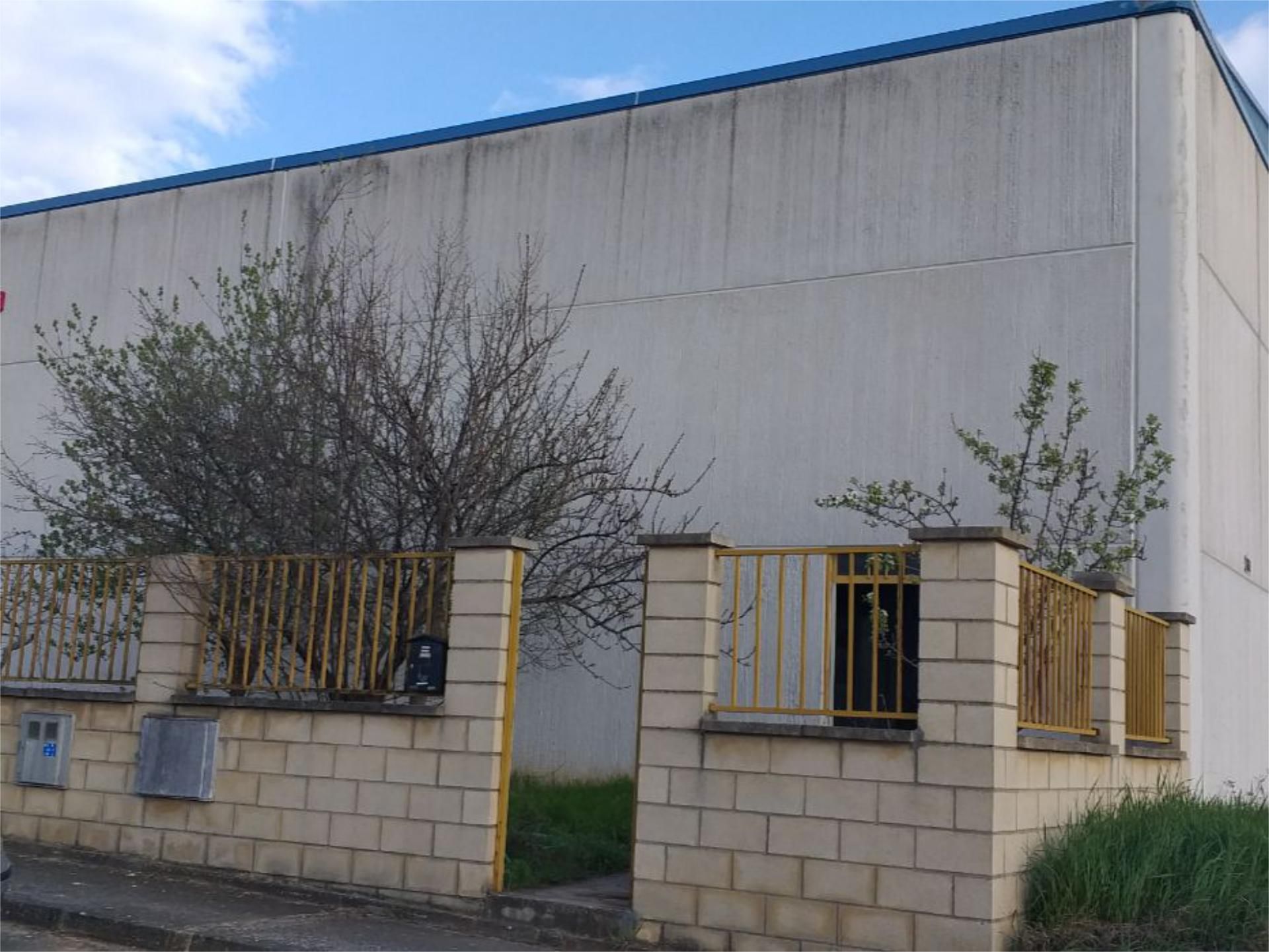 Exterior view of Industrial buildings to rent in Haro