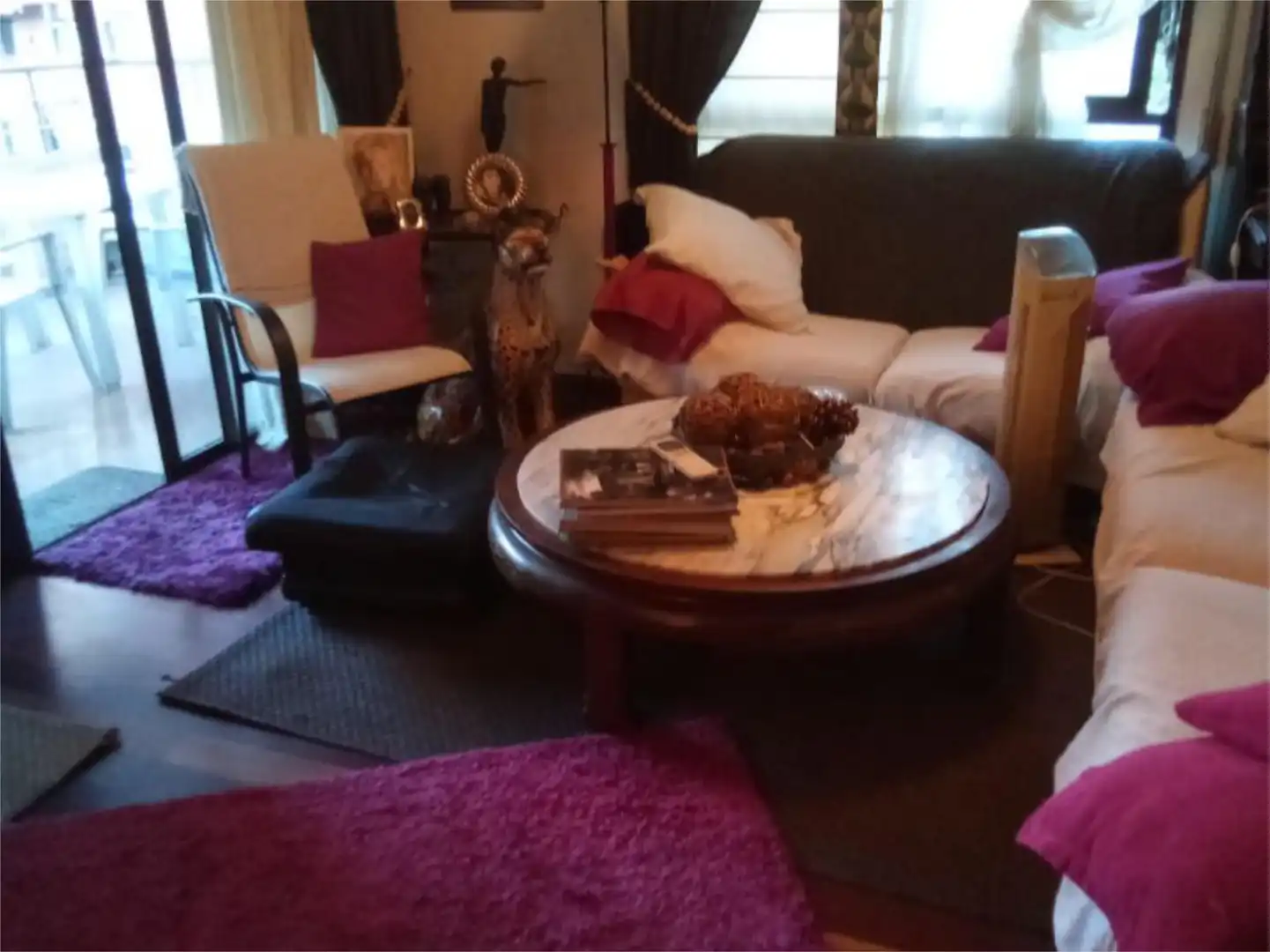 Room in Calle de Arturo Soria, 334, Costillares Living room of Flat for share in Madrid with Heating, Private garden and Parquet flooring