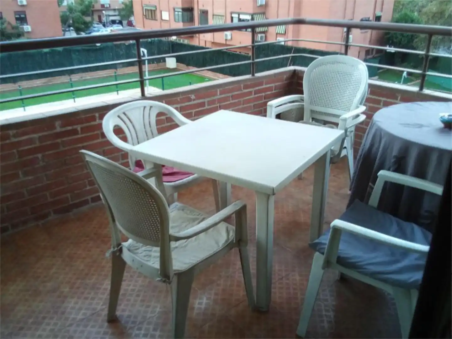 Room in Calle de Arturo Soria, 334, Costillares Terrace of Flat for share in Madrid with Heating, Private garden and Parquet flooring