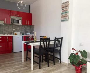 Cuina de Apartament en venda en Agüimes amb Aire condicionat, Terrassa i Balcó