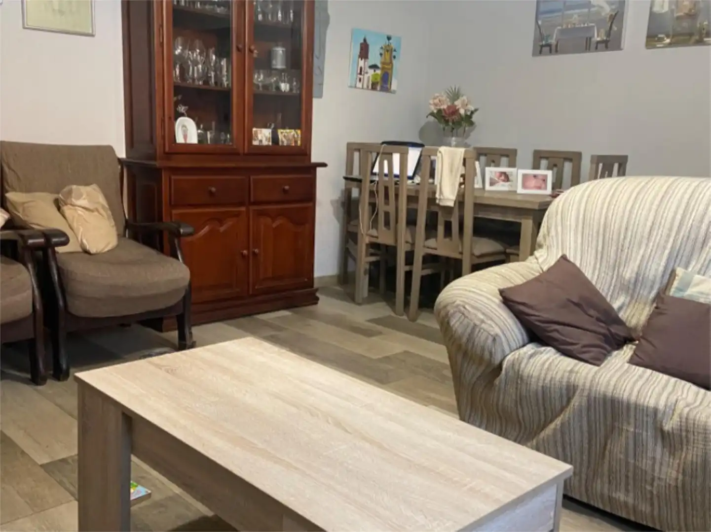 Living room of Houses for sale in Algeciras  with Air Conditioner and Storage room