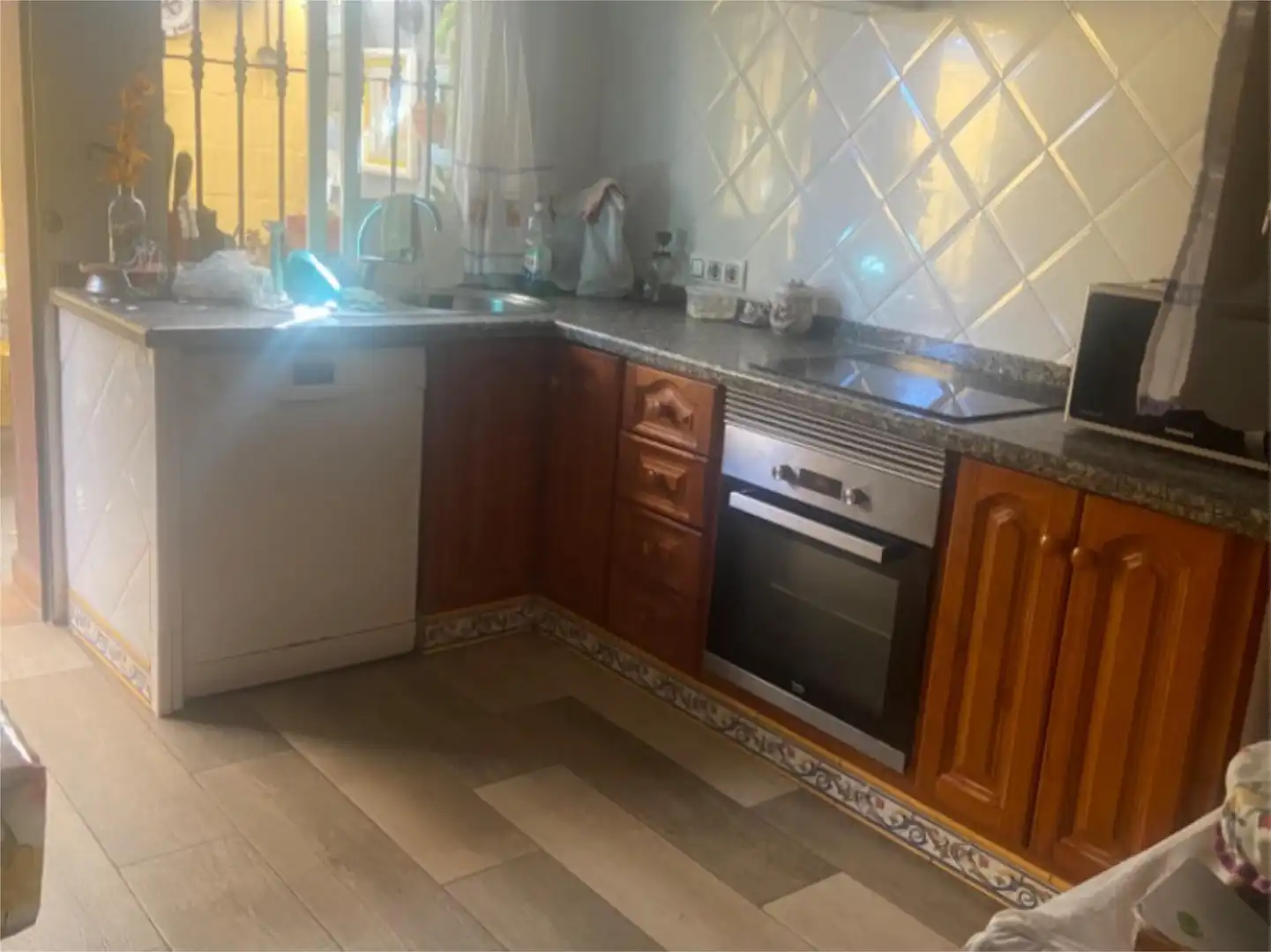 Kitchen of Houses for sale in Algeciras  with Air Conditioner and Storage room