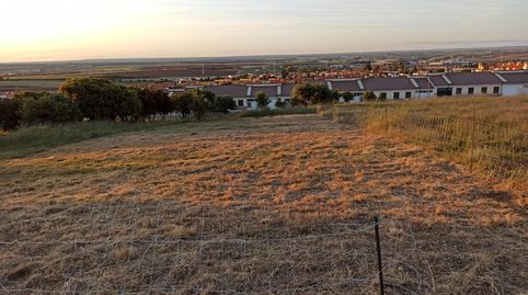 Foto 2 de Terreno en venta en Calle Peñasolana III, 37, Carrascal de Barregas, Salamanca