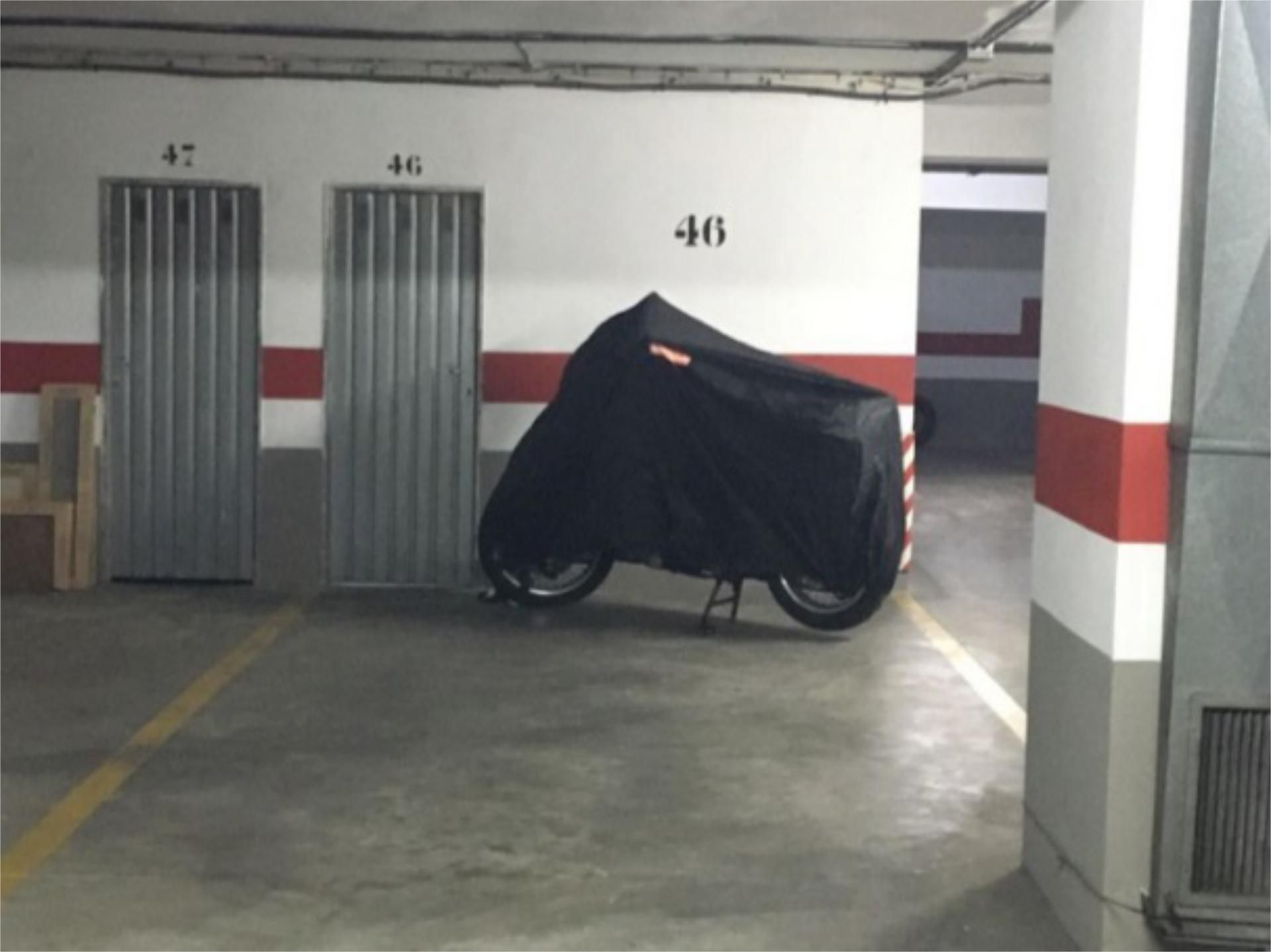 Parking of Garage to rent in  Almería Capital