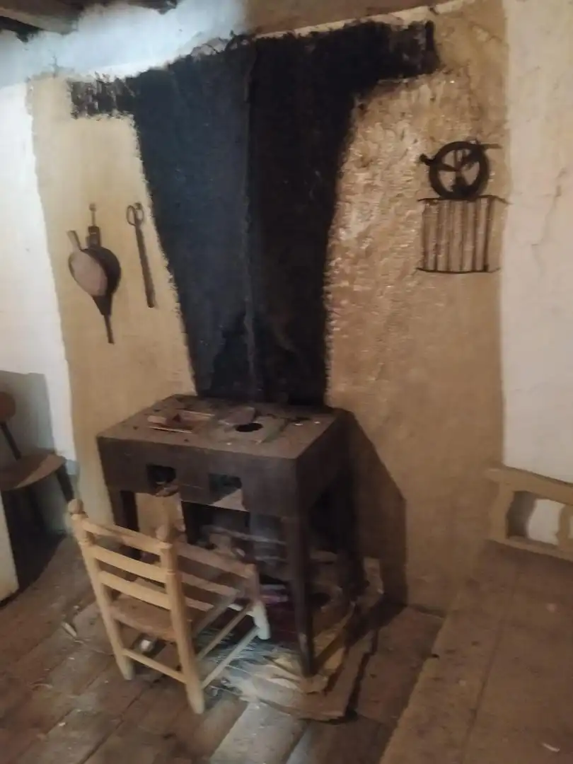Casa adosada en venta en Calle La Ventosa, 42, Saucelle Casa adosada en venta en Saucelle con Trastero, Amueblado y Balcón