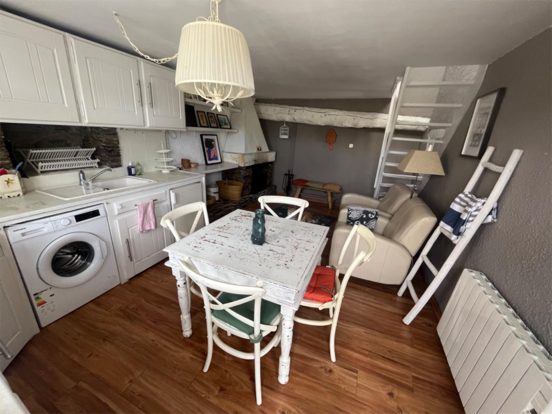 Casa o chalet de alquiler en Carrer de Cal Fabre, 18, Err Casa o chalet de alquiler en Carrer de Cal Fabre, 18, Err