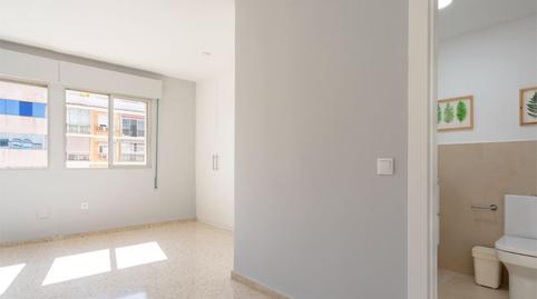 Photo 4 of Flat to rent in Calle Cuarteles, 13, Perchel Sur - Plaza de Toros Vieja, Málaga