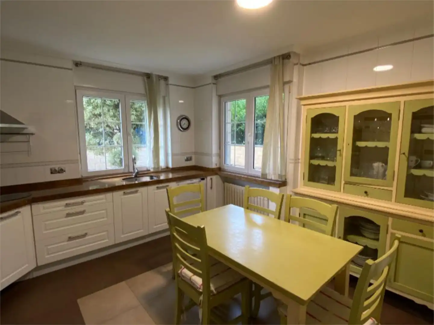 Habitación en Calle Pedro Rodríguez-Parets, 1, Valdenoja Cocina de Piso para compartir en Santander con Calefacción, Jardín privado y Parquet