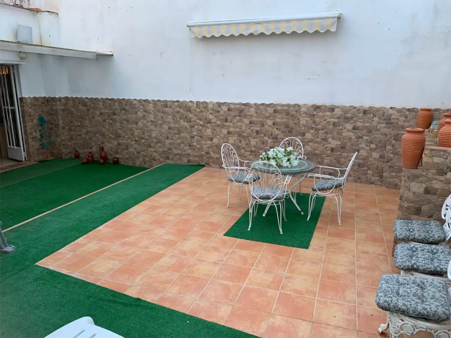 Casa adosada en venta en Carrer de l'Argenteria, 65, Xàtiva Terraza de Casa adosada en venta en Xàtiva con Aire acondicionado, Calefacción y Jardín privado