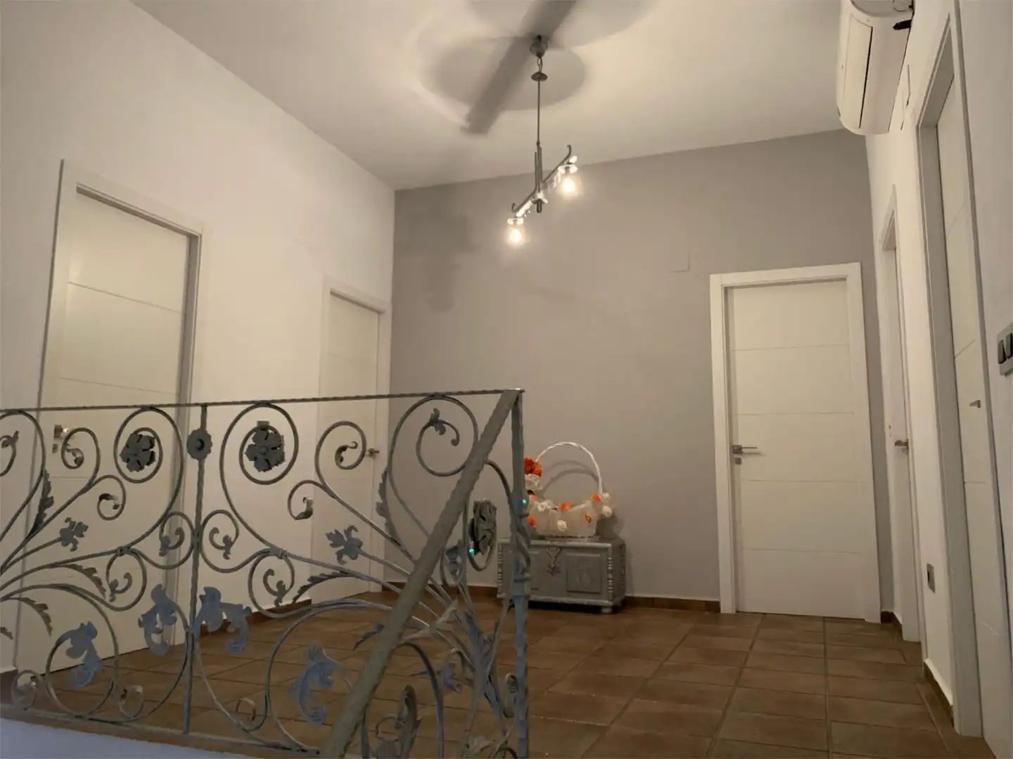 Casa adosada en venta en Carrer de l'Argenteria, 65, Xàtiva Casa adosada en venta en Xàtiva con Aire acondicionado, Calefacción y Jardín privado