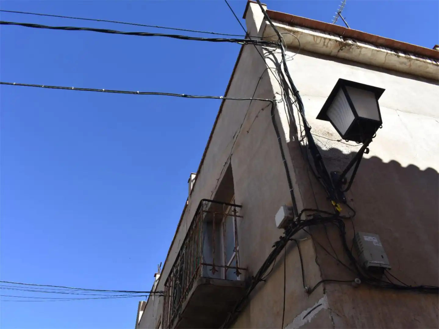 Vista exterior de Casa adosada en venda en Albudeite amb Terrassa i Balcó
