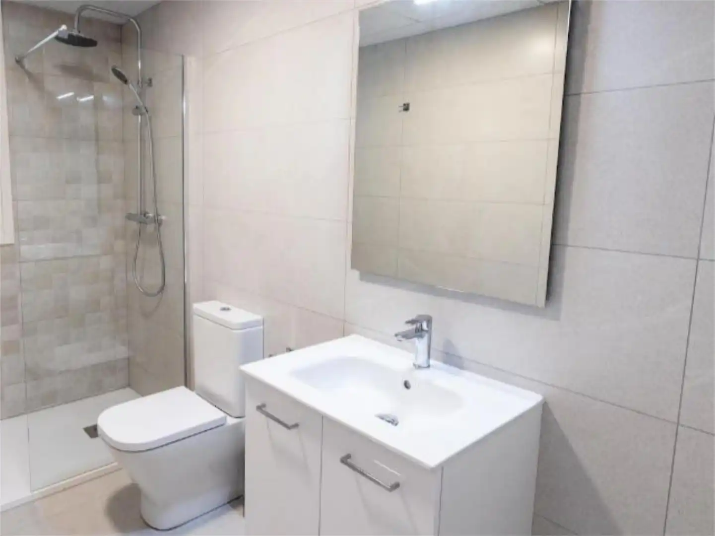 Flat for rent in Carrer de Oviedo, 5, Plaza Illes Columbretes Flat for rent in Carrer de Oviedo, 5, Plaza Illes Columbretes