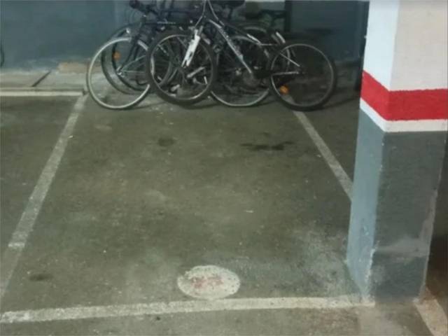 Garaje en Alquiler en Carrer d'Enric Morera, 1 en Els Pins