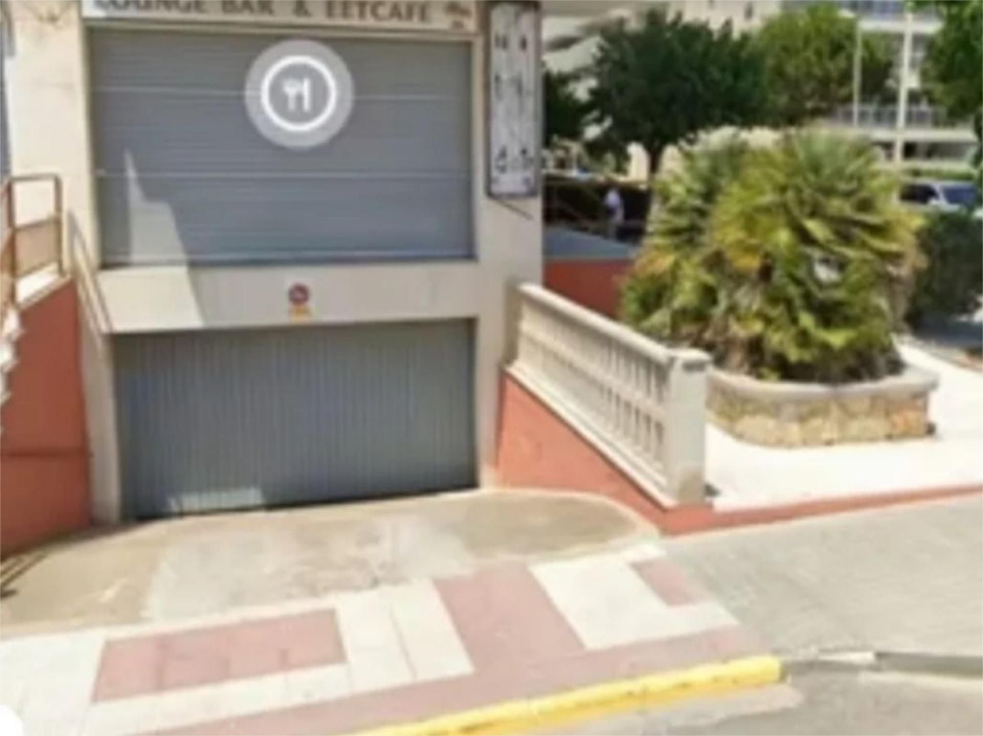 Garage to rent in Carrer d'Enric Morera, 1, Els Pins