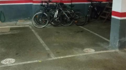 Foto 2 de Garatge de lloguer a Carrer D'enric Morera, 1, Els Pins, Girona