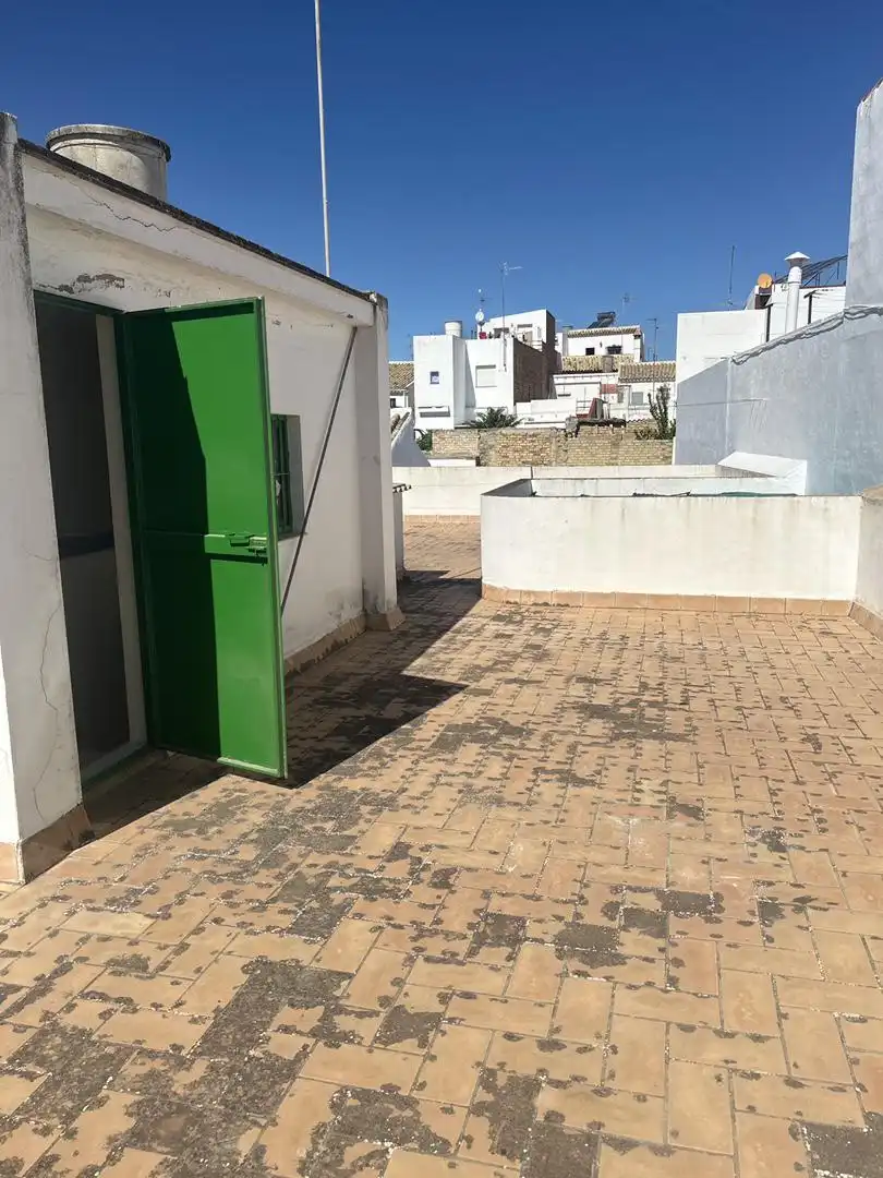 Detached homes for sale in Calle García Marín, 14, Morón de la Frontera Exterior view of Detached homes for sale in Morón de la Frontera with Terrace, Storage room and Balcony