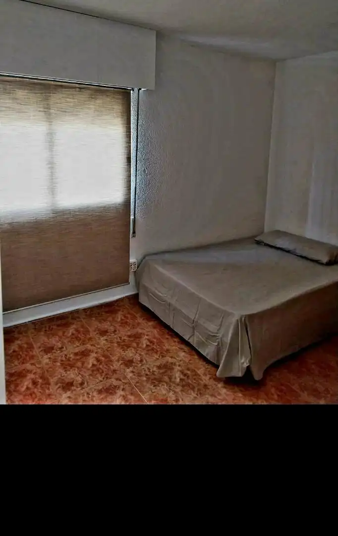 Piso en venta en Camino del Encaje, 64, Retamar Habitación de Piso en venta en Almería Capital con Aire acondicionado y Terraza