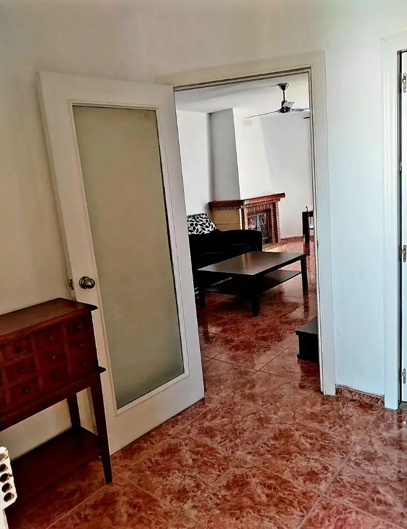 Piso en venta en Camino del Encaje, 64, Retamar Sala de estar de Piso en venta en Almería Capital con Aire acondicionado y Terraza