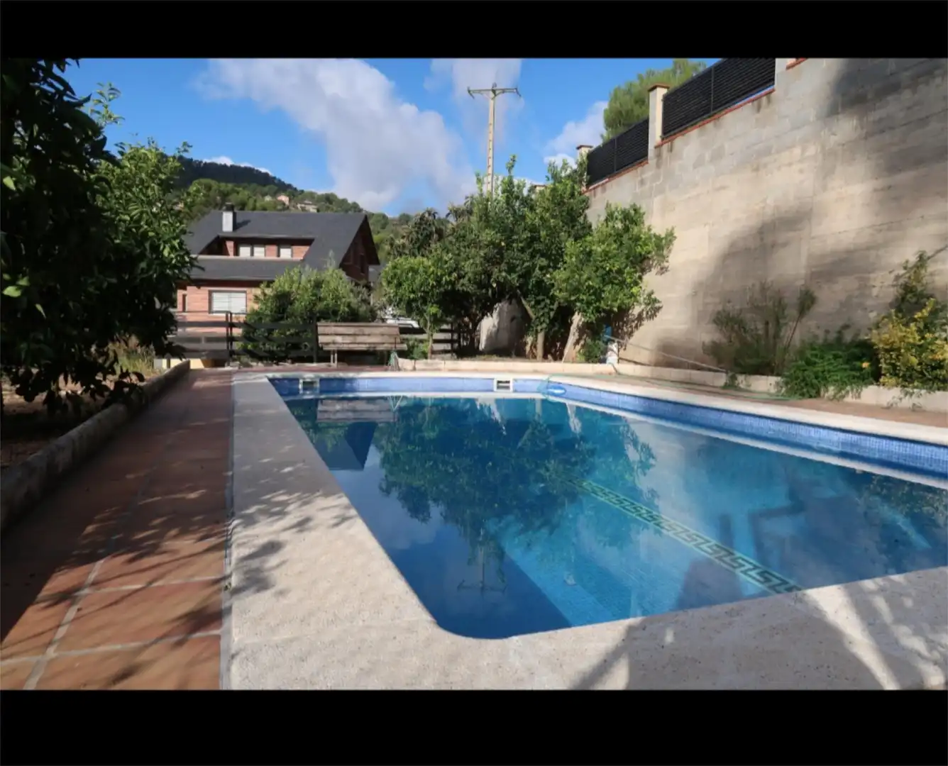 Habitación en Avinguda dels Païssos Catalans, 159, Vallirana Piscina de Planta baja para compartir en Vallirana con Jardín privado, Parquet y Terraza