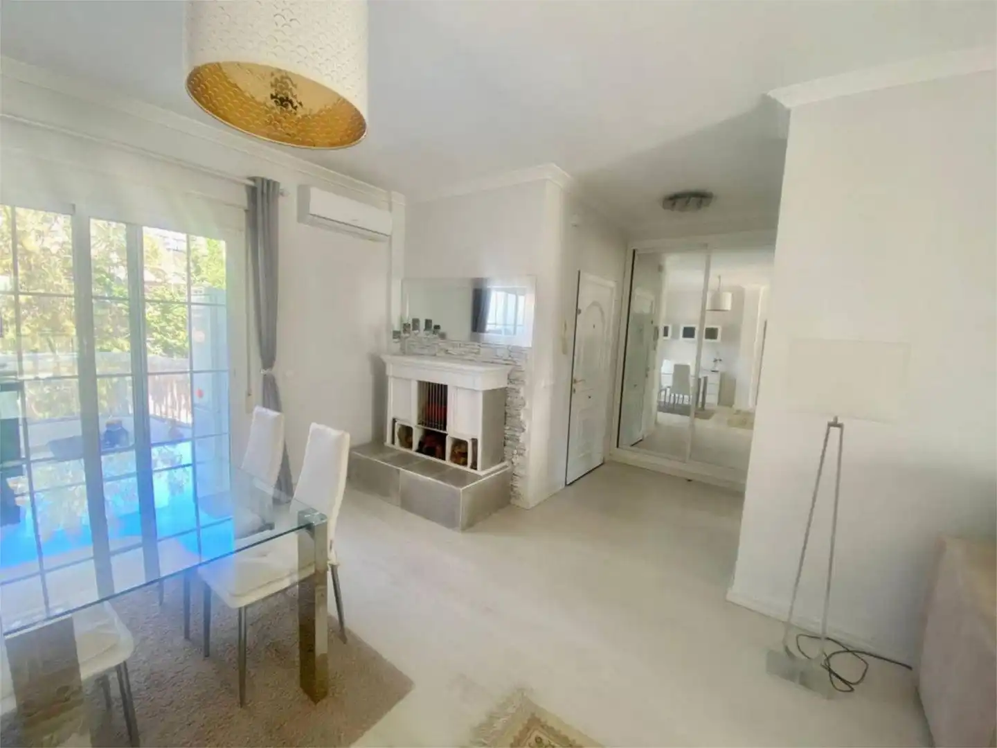 Flat for sale in Avenida de los Escritores, 10, Estepona Golf Dining room of Flat for sale in Estepona with Air Conditioner, Heating and Parquet flooring