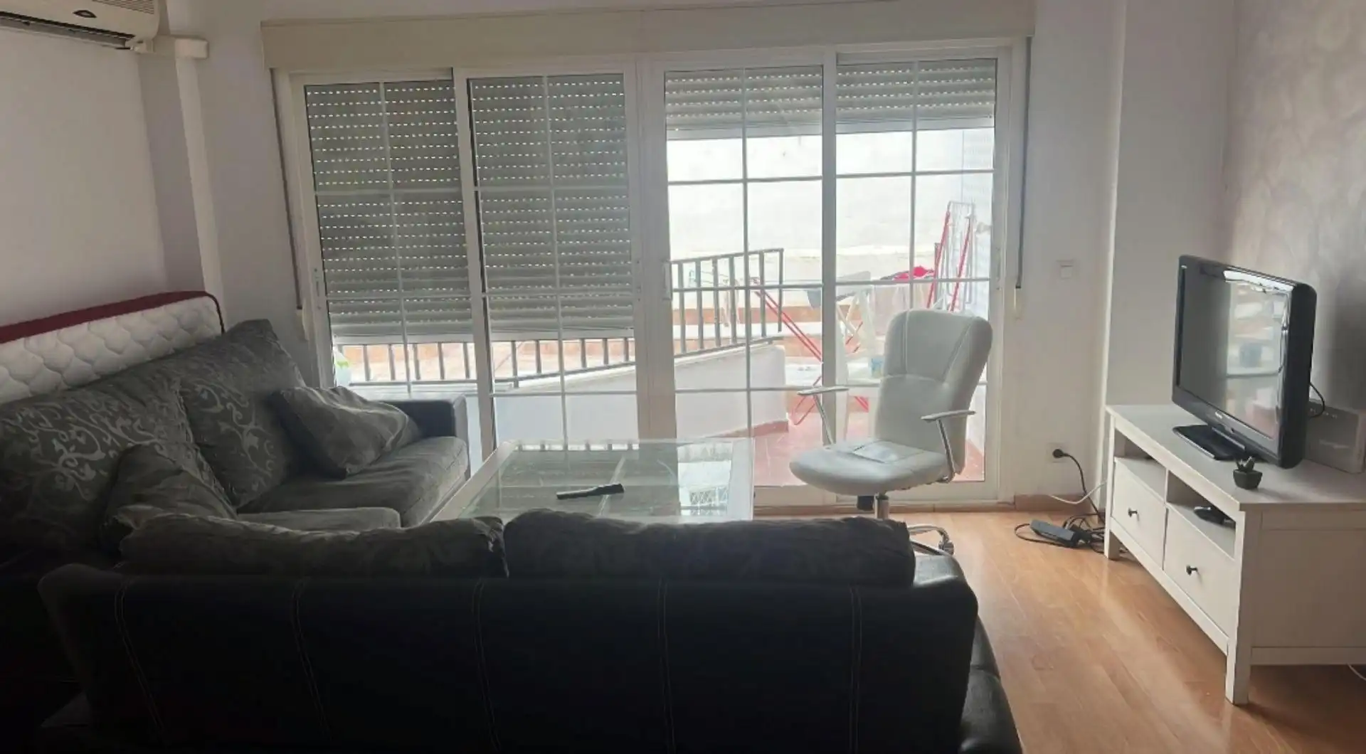Living room of Flat for share in Huelva  with Terrace, Furnished and Oven