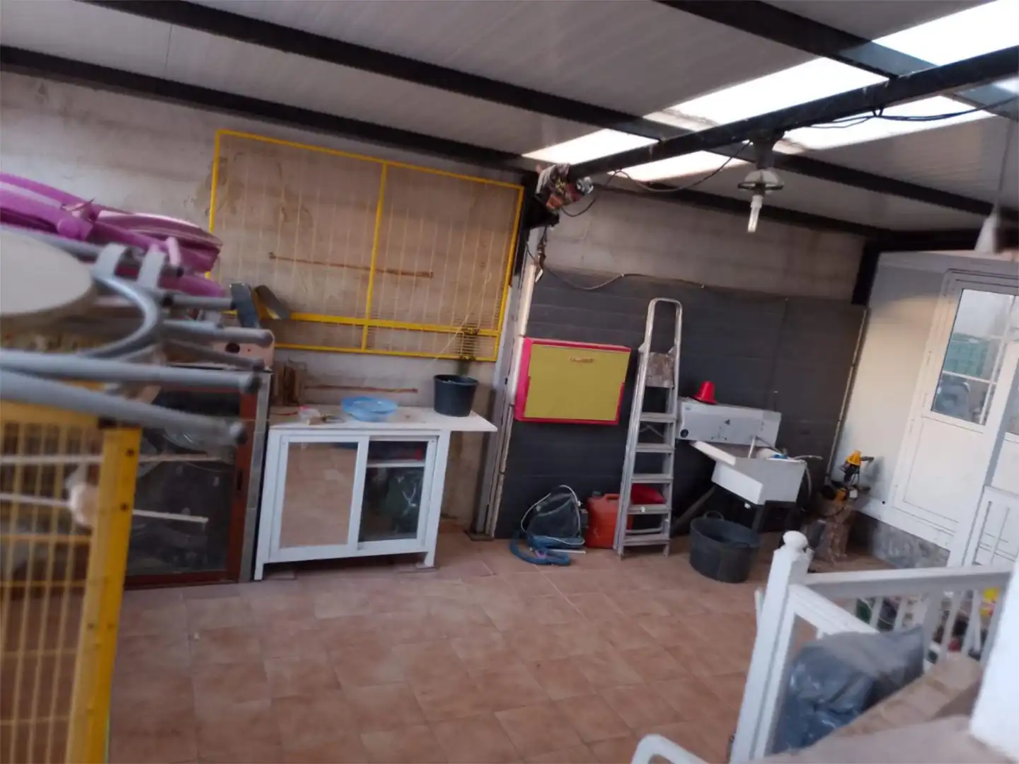 Einfamilien-Reihenhaus zum Verkauf in Casasimarro mit Terrasse und Abstellraum